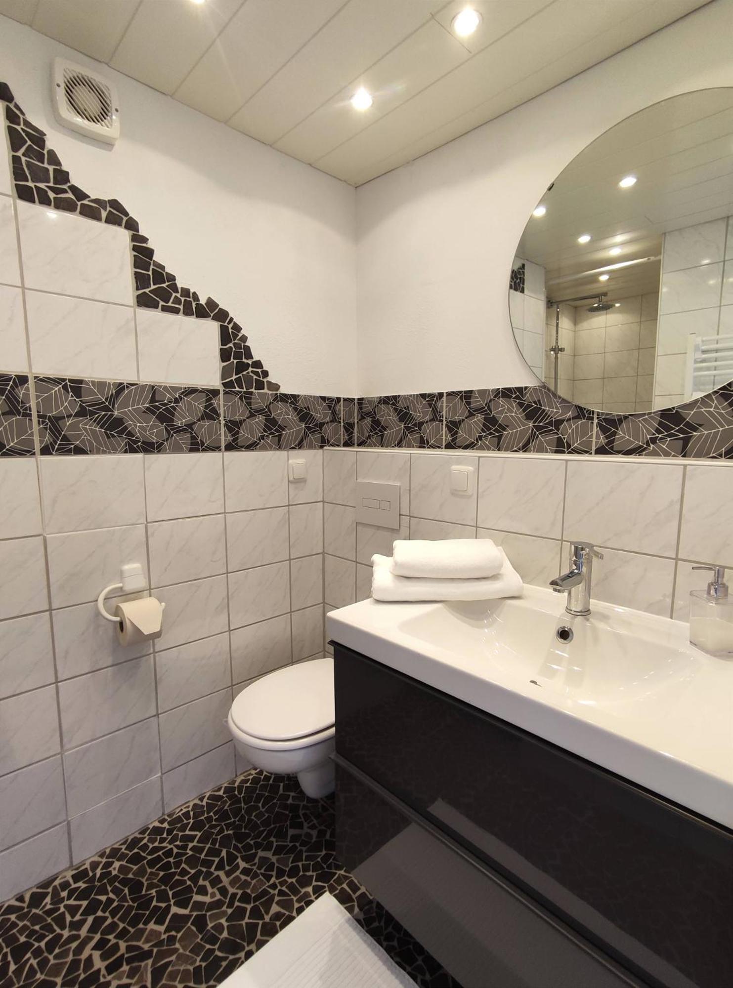 סנקט אנגלמר Pools, Sauna Und Balkon Mit Panoramablick מראה חיצוני תמונה